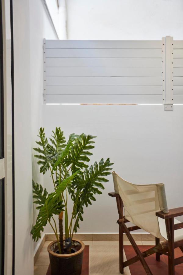 Chrissula Apt Homeleader ハニア エクステリア 写真