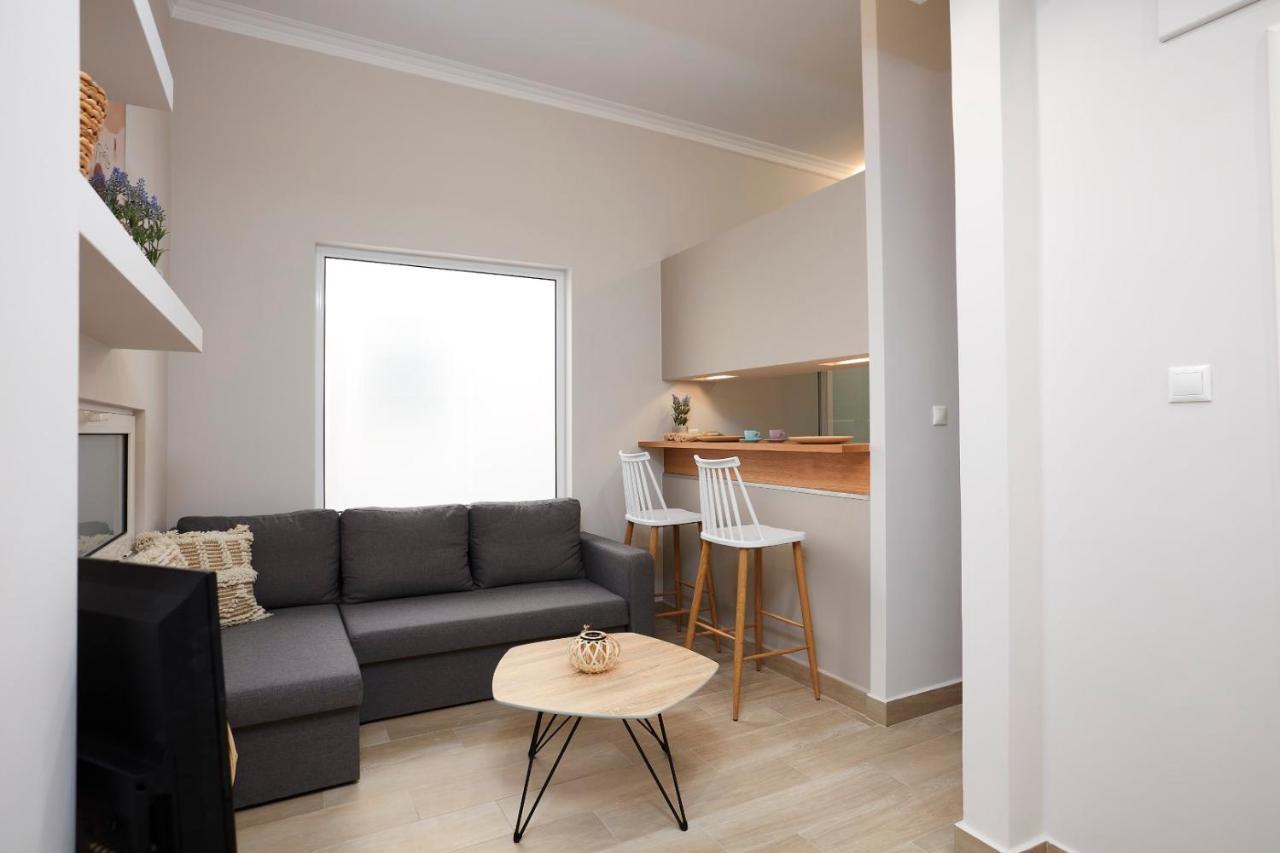 Chrissula Apt Homeleader ハニア エクステリア 写真